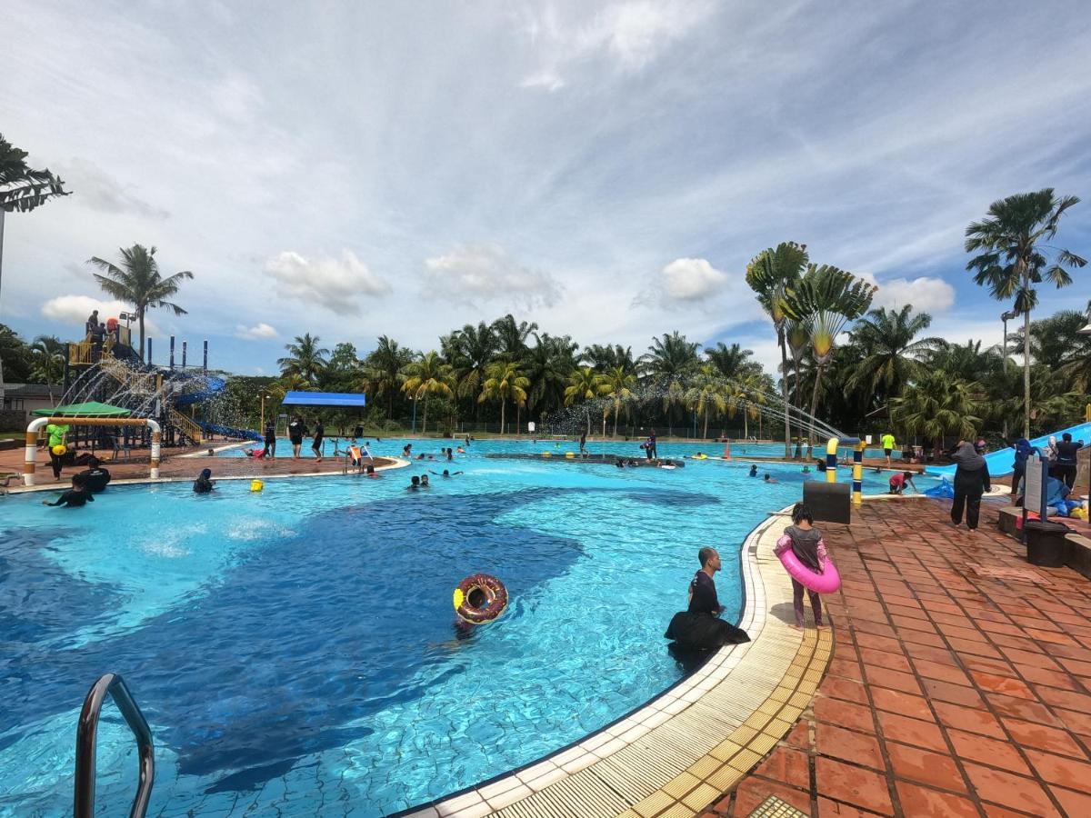 Bukit Beruntung Resort 万挠 外观 照片